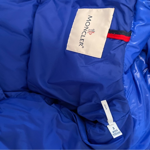 Moncler - The New Aubert Down Jacket - Picture 13 of 15